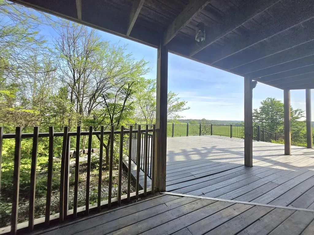 1028 Pin Oak Drive Frankfort KY 40601