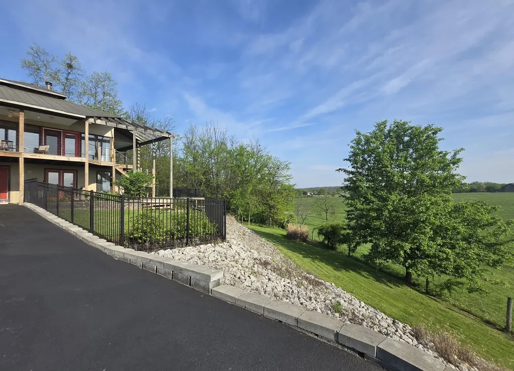 1028 Pin Oak Drive Frankfort KY 40601