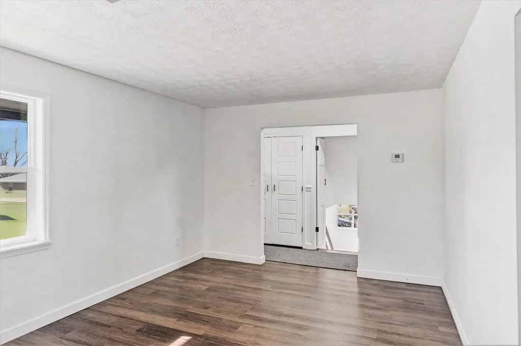 521 Henrico Street Harrodsburg KY 40330