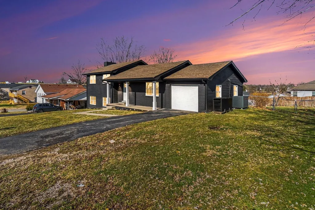 521 Henrico Street Harrodsburg KY 40330