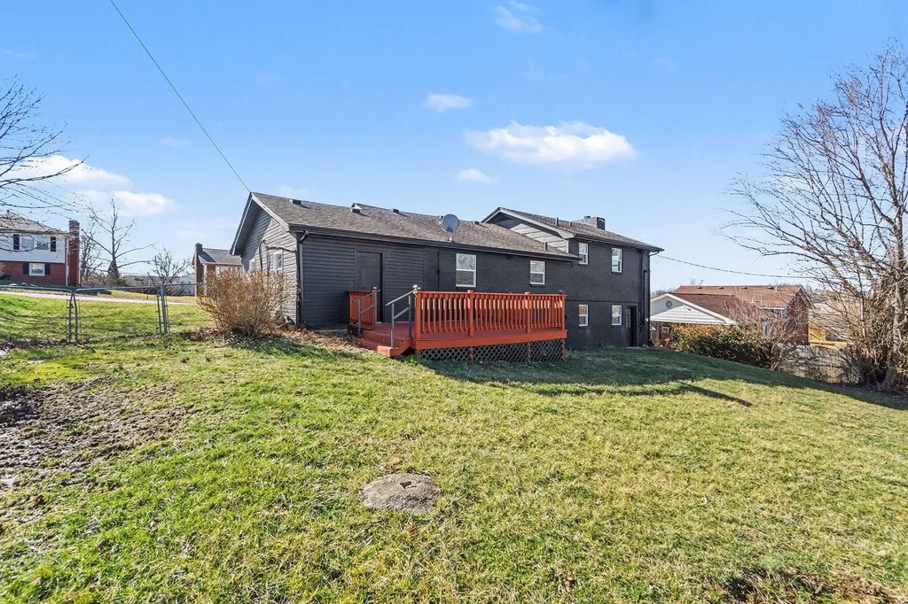 521 Henrico Street Harrodsburg KY 40330