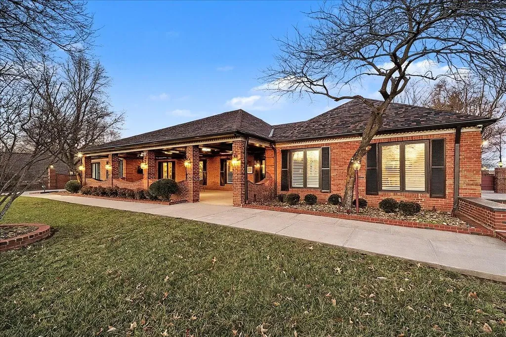 1813 Bahama Road Lexington KY 40509