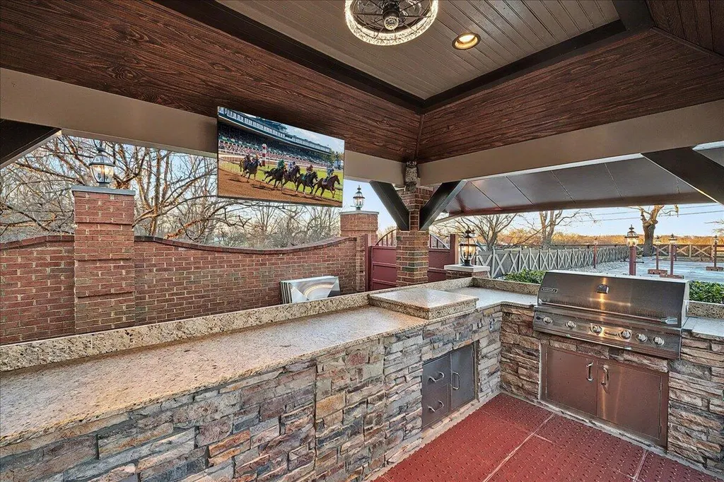 1813 Bahama Road Lexington KY 40509