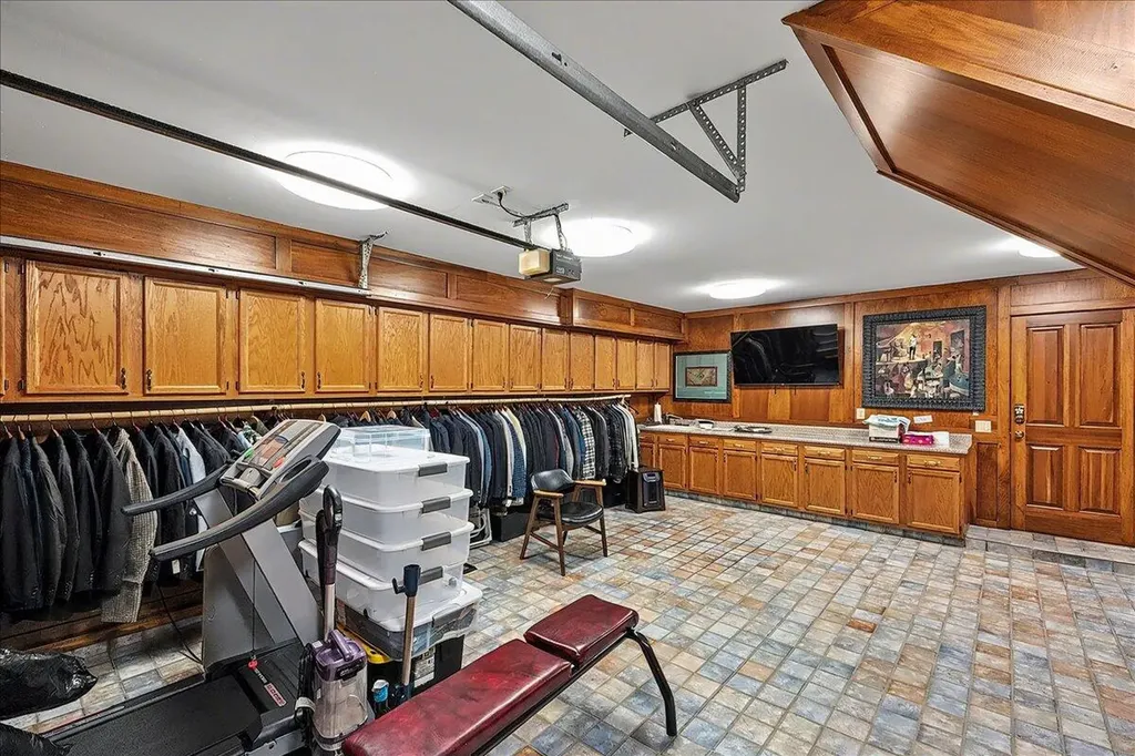 1813 Bahama Road Lexington KY 40509