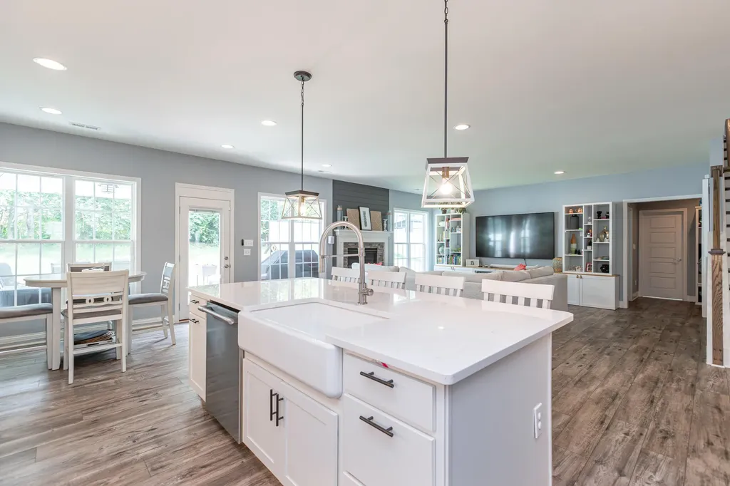 3032 Rosewood Drive Versailles KY 40383