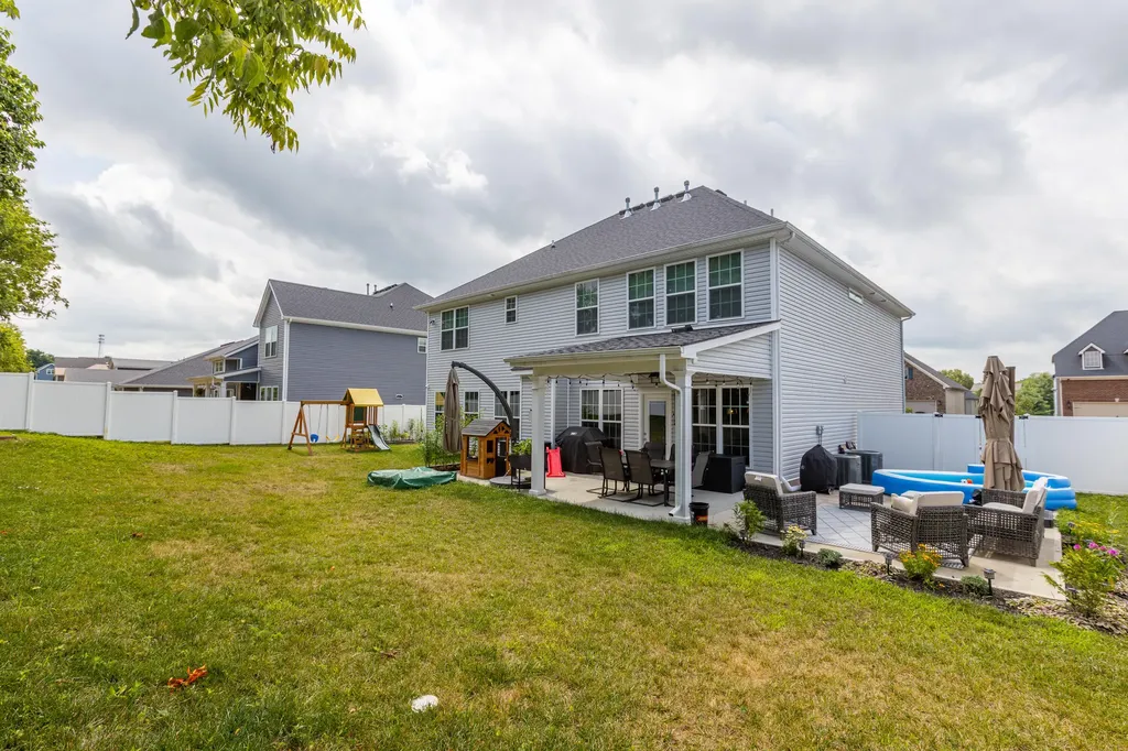 3032 Rosewood Drive Versailles KY 40383