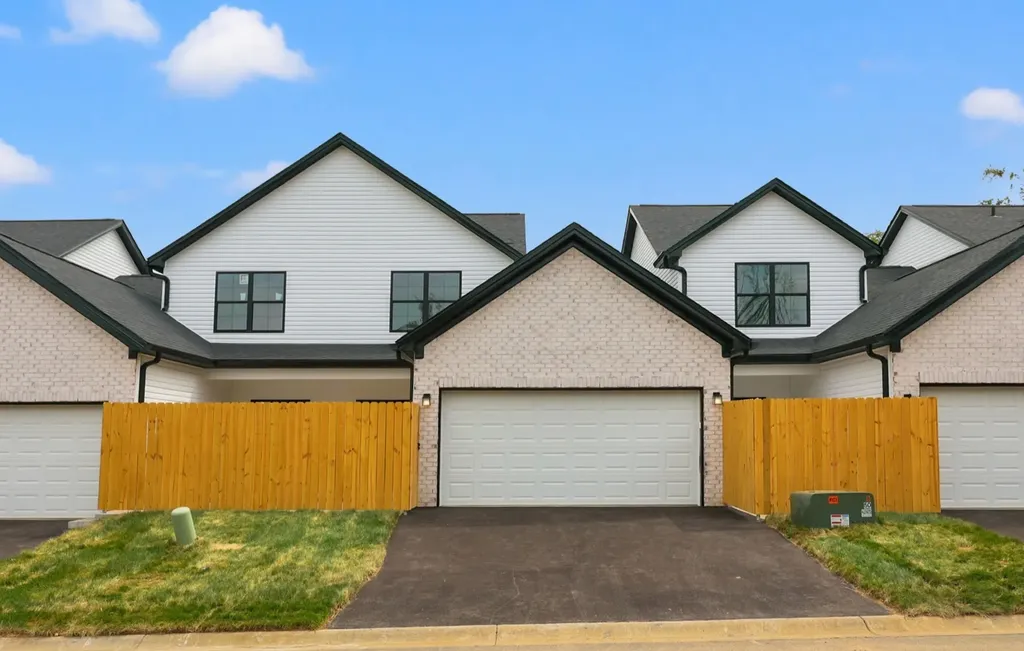 676 Hollow Creek Road Lexington KY 40511