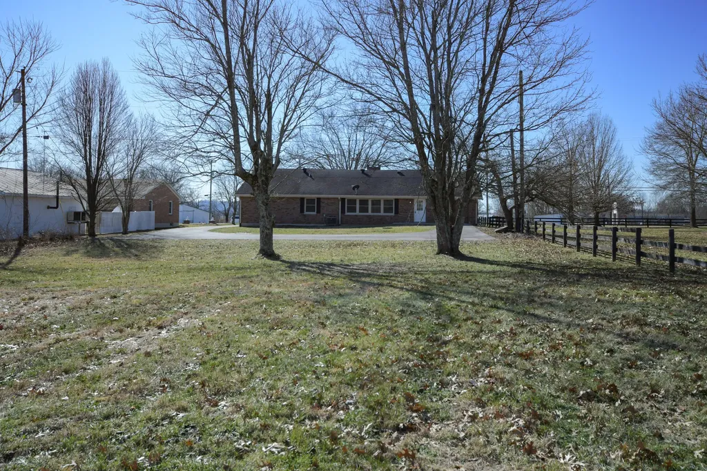 4635 Camargo Road Camargo KY 40353