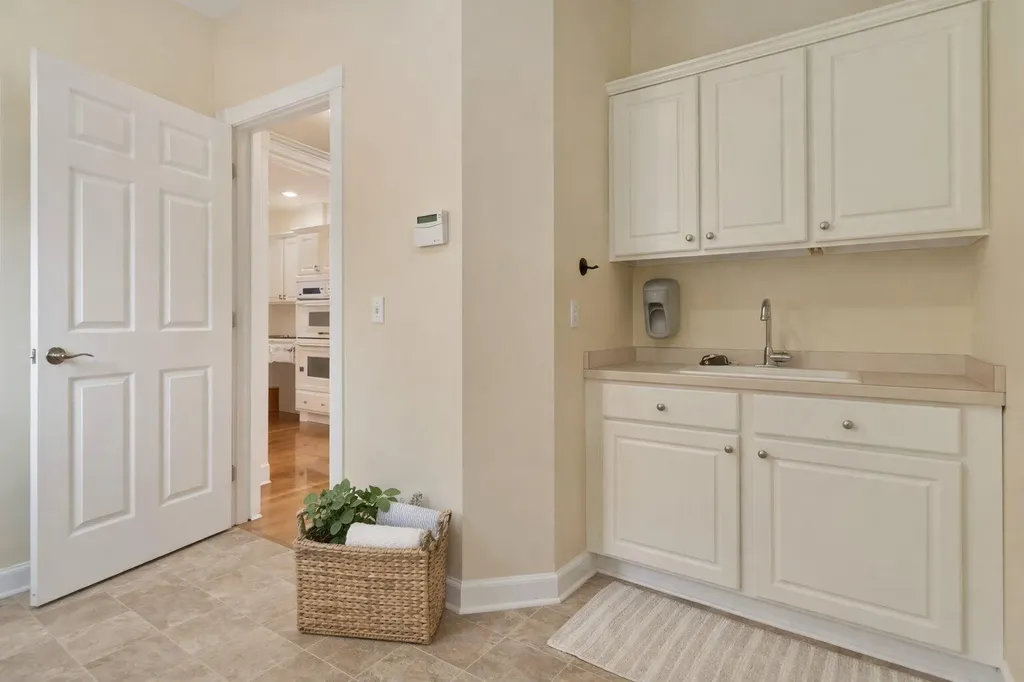 371 Lakeview Drive Jamestown KY 42629