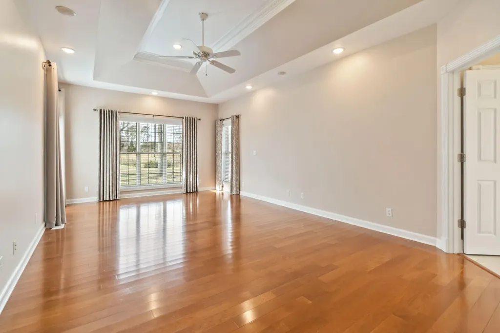 371 Lakeview Drive Jamestown KY 42629