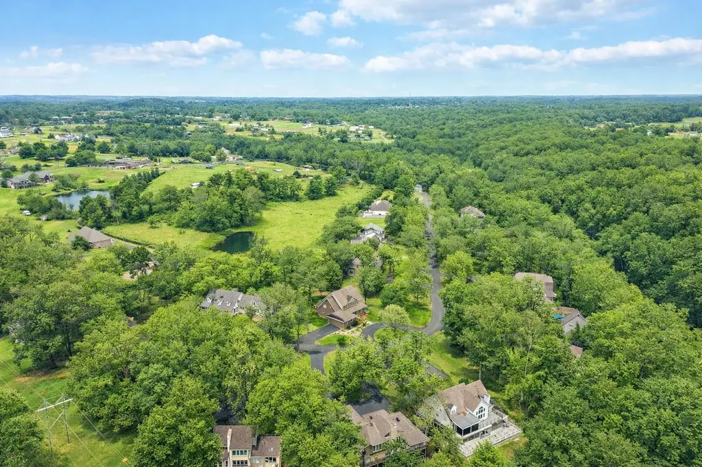 371 Lakeview Drive Jamestown KY 42629