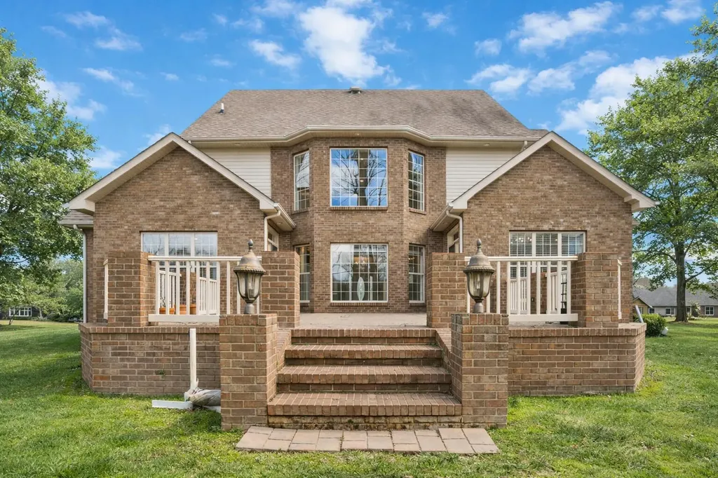 371 Lakeview Drive Jamestown KY 42629