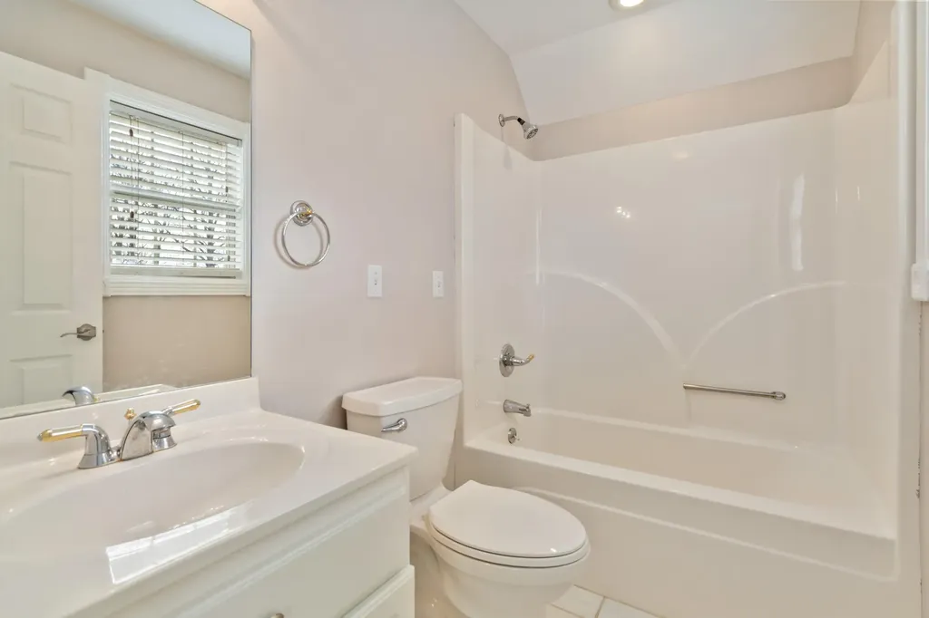 371 Lakeview Drive Jamestown KY 42629