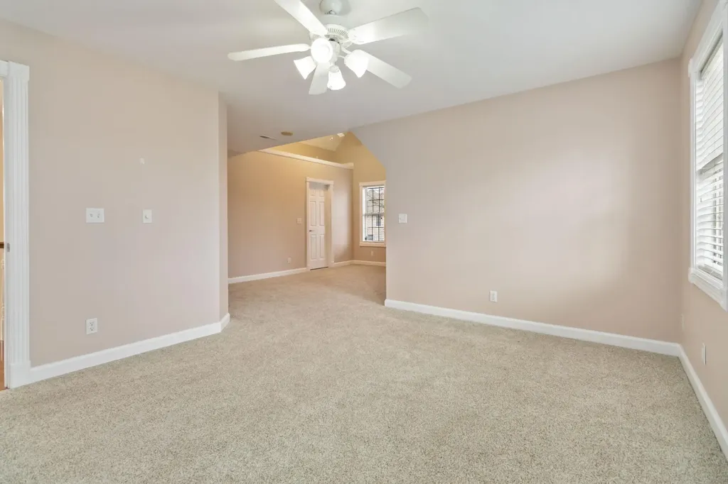 371 Lakeview Drive Jamestown KY 42629