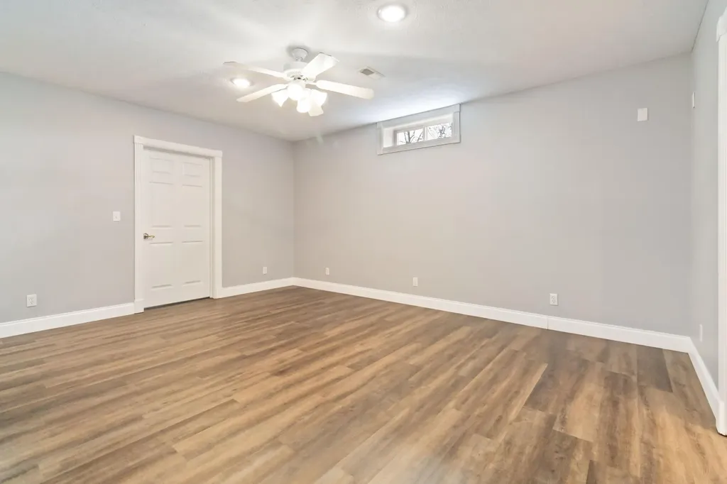 371 Lakeview Drive Jamestown KY 42629