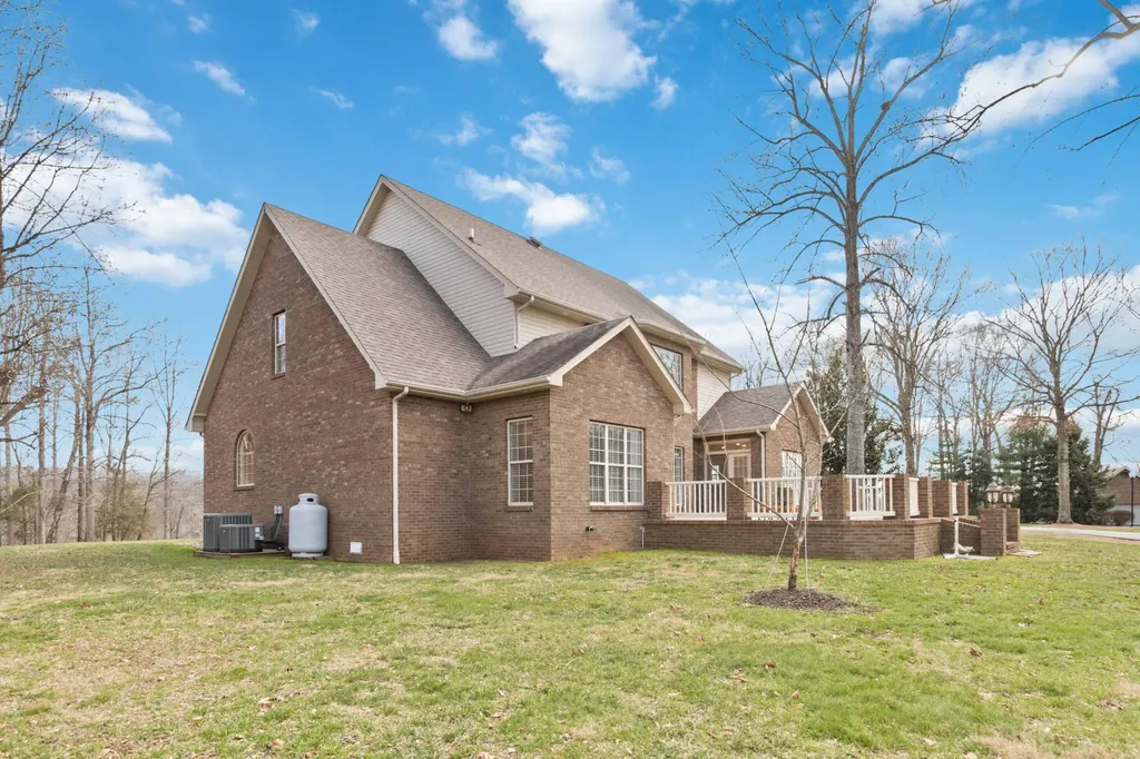 371 Lakeview Drive Jamestown KY 42629