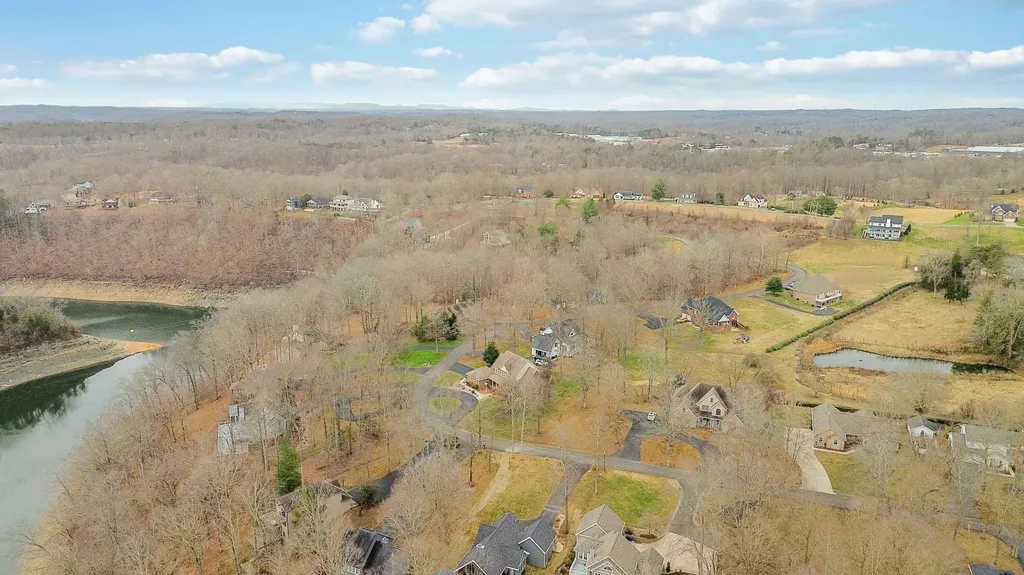 371 Lakeview Drive Jamestown KY 42629