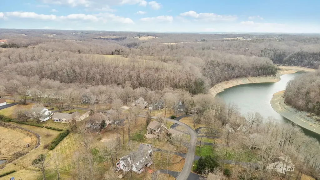 371 Lakeview Drive Jamestown KY 42629