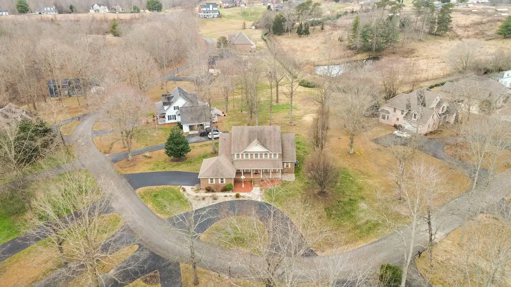 371 Lakeview Drive Jamestown KY 42629
