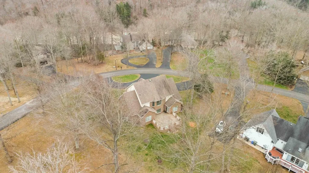 371 Lakeview Drive Jamestown KY 42629