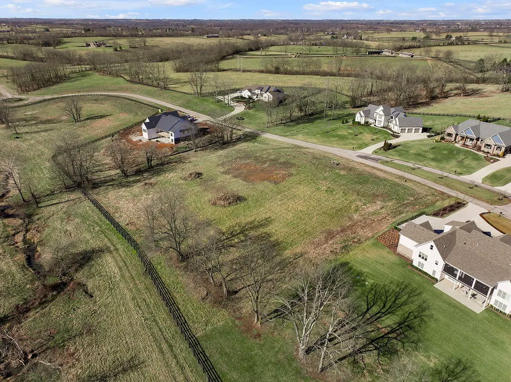 123 Doe Run Road Nicholasville KY 40356