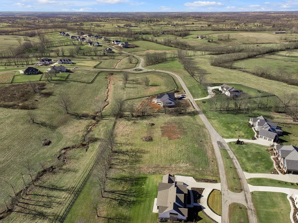 123 Doe Run Road Nicholasville KY 40356