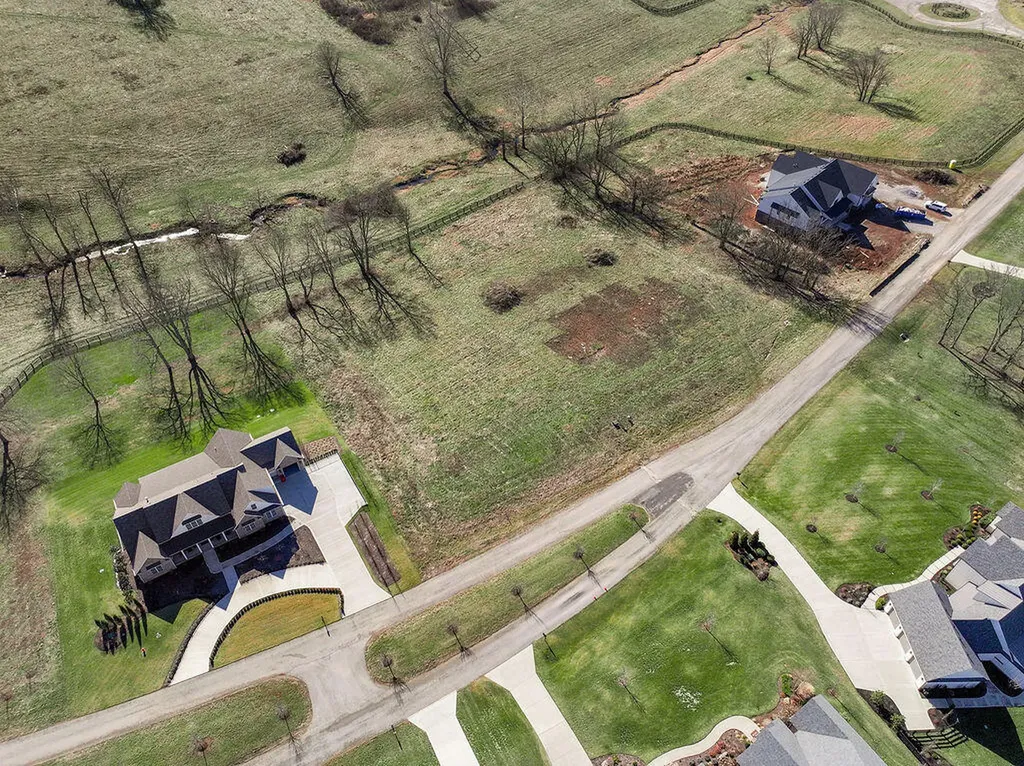 123 Doe Run Road Nicholasville KY 40356