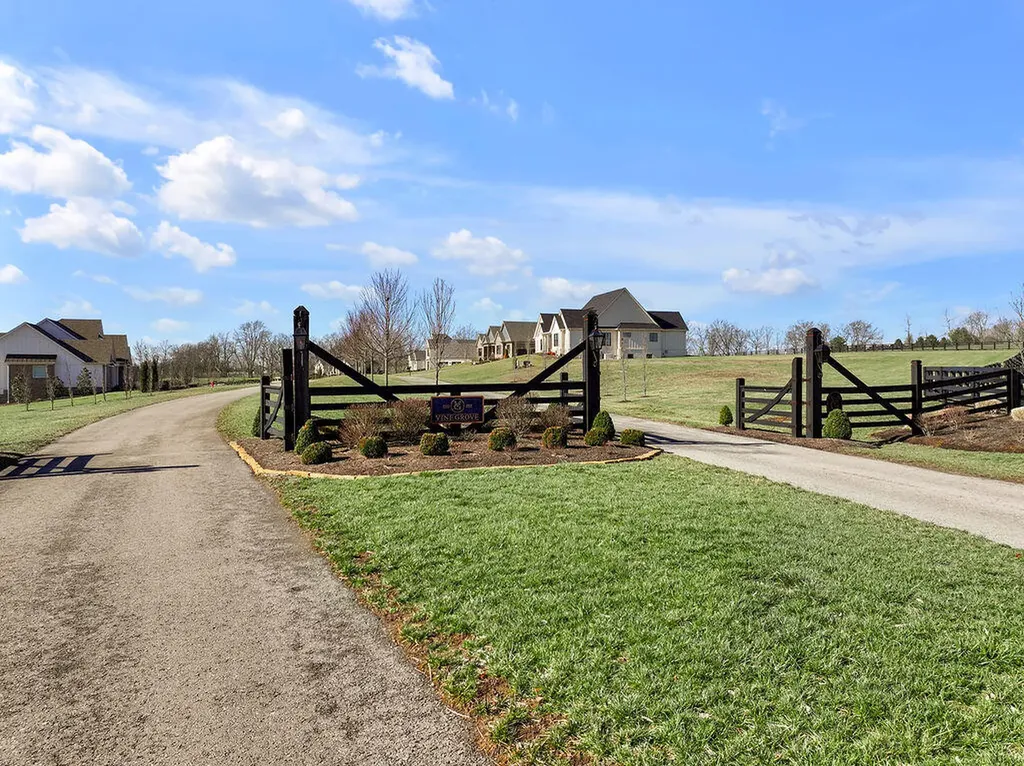 123 Doe Run Road Nicholasville KY 40356