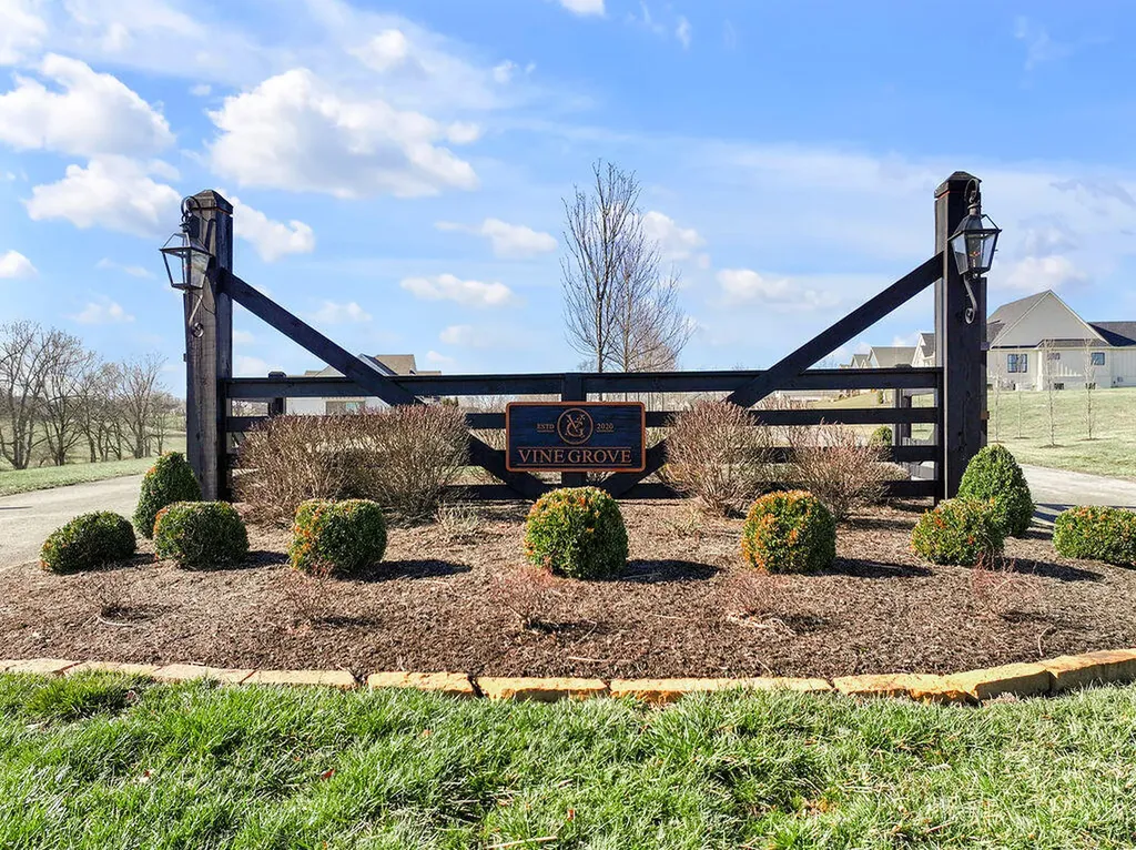 123 Doe Run Road Nicholasville KY 40356