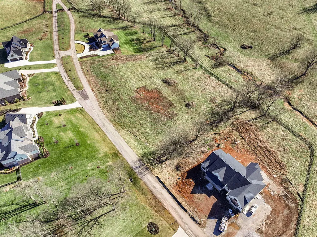 123 Doe Run Road Nicholasville KY 40356