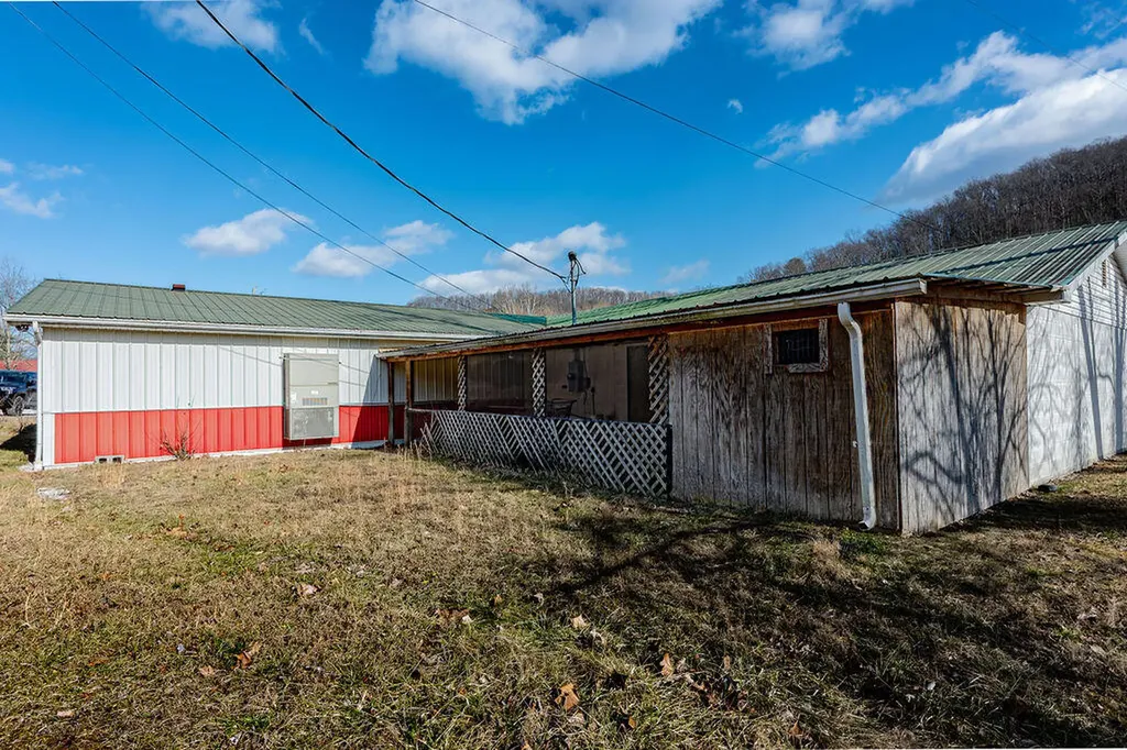 40 Hidden Treasure Lane Vanceburg KY 41179