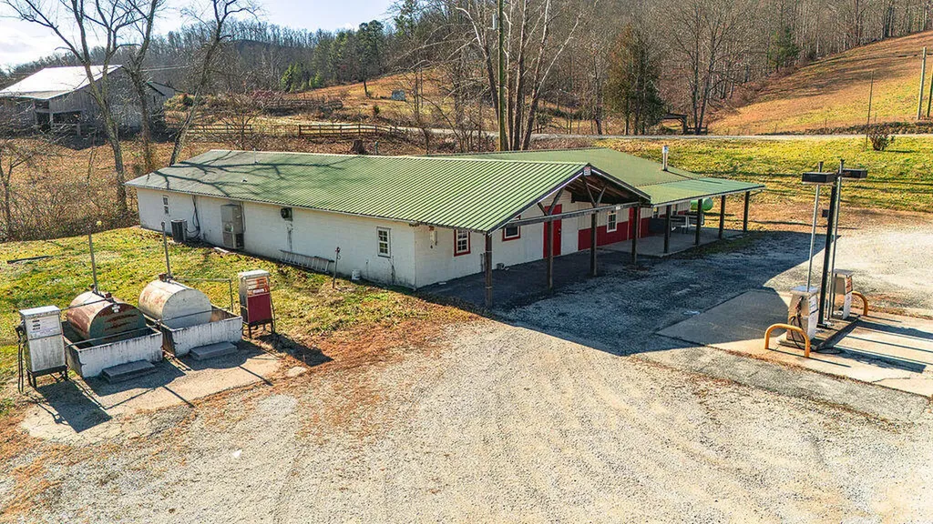 40 Hidden Treasure Lane Vanceburg KY 41179