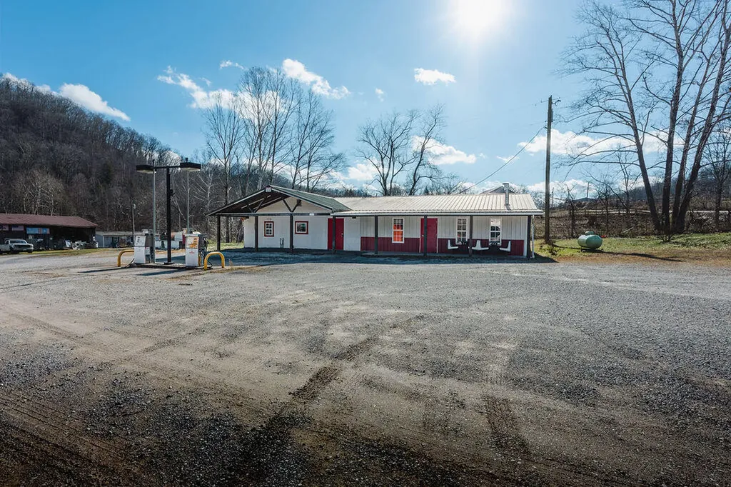 40 Hidden Treasure Lane Vanceburg KY 41179