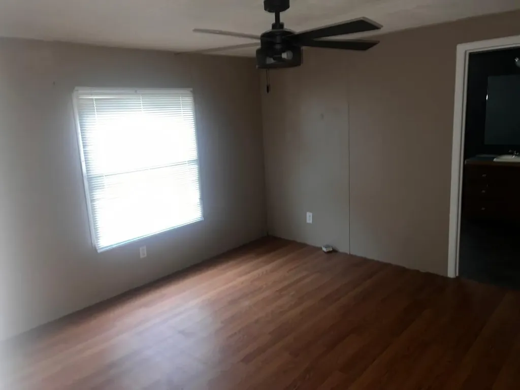 321 Gabriels Fork Kimper KY 41539