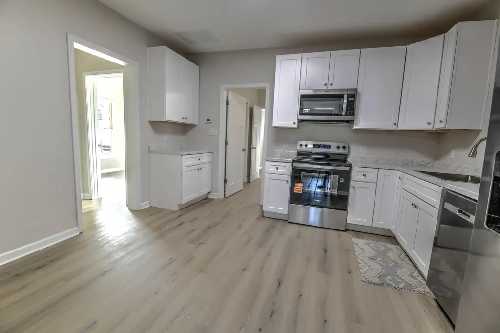 126 Devonia Avenue Lexington KY 40505
