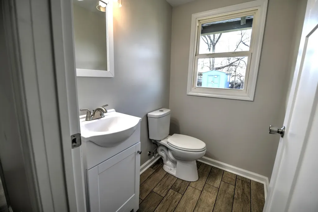 126 Devonia Avenue Lexington KY 40505
