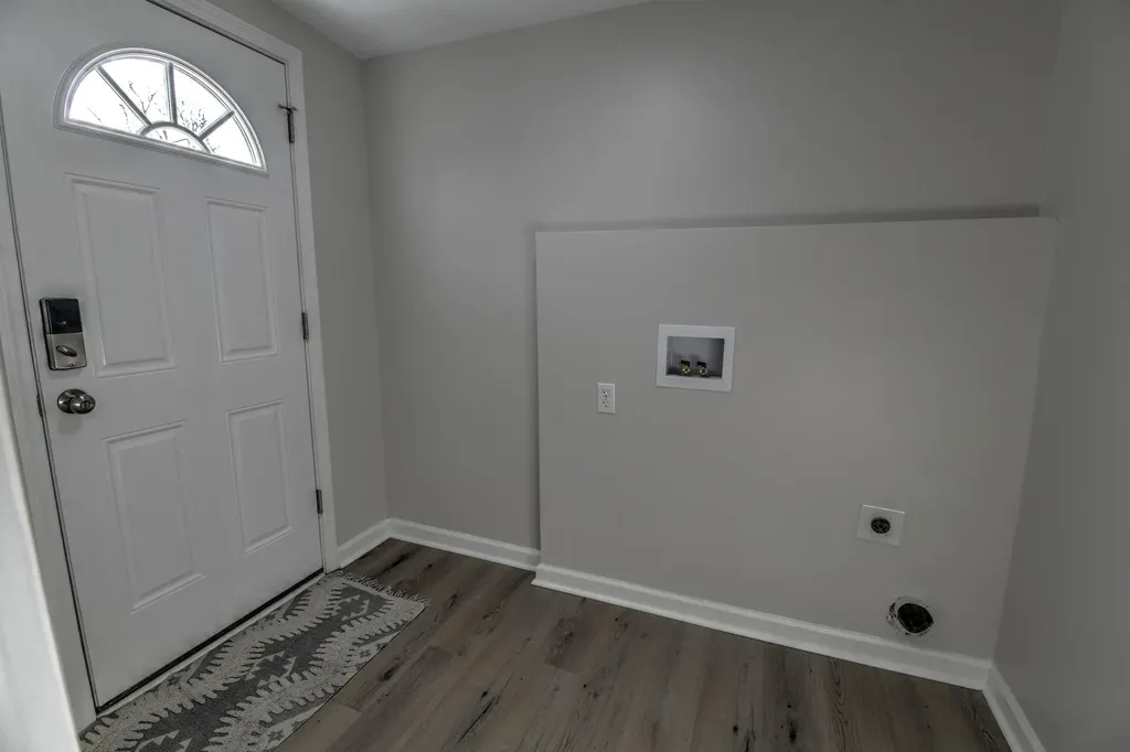 126 Devonia Avenue Lexington KY 40505