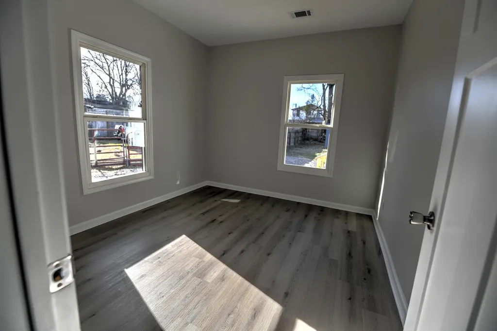 126 Devonia Avenue Lexington KY 40505