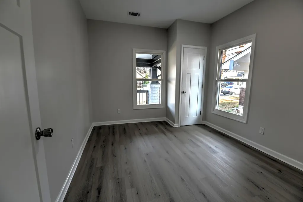 126 Devonia Avenue Lexington KY 40505