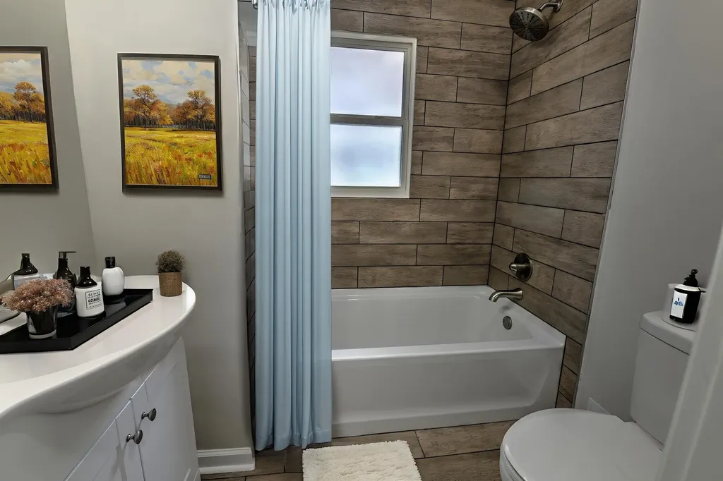 126 Devonia Avenue Lexington KY 40505