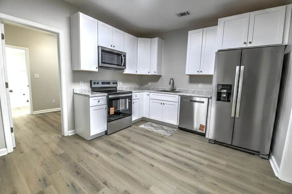 126 Devonia Avenue Lexington KY 40505