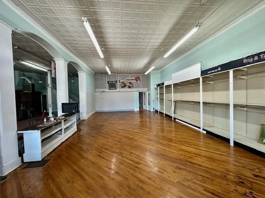 35 Public Lancaster KY 40444