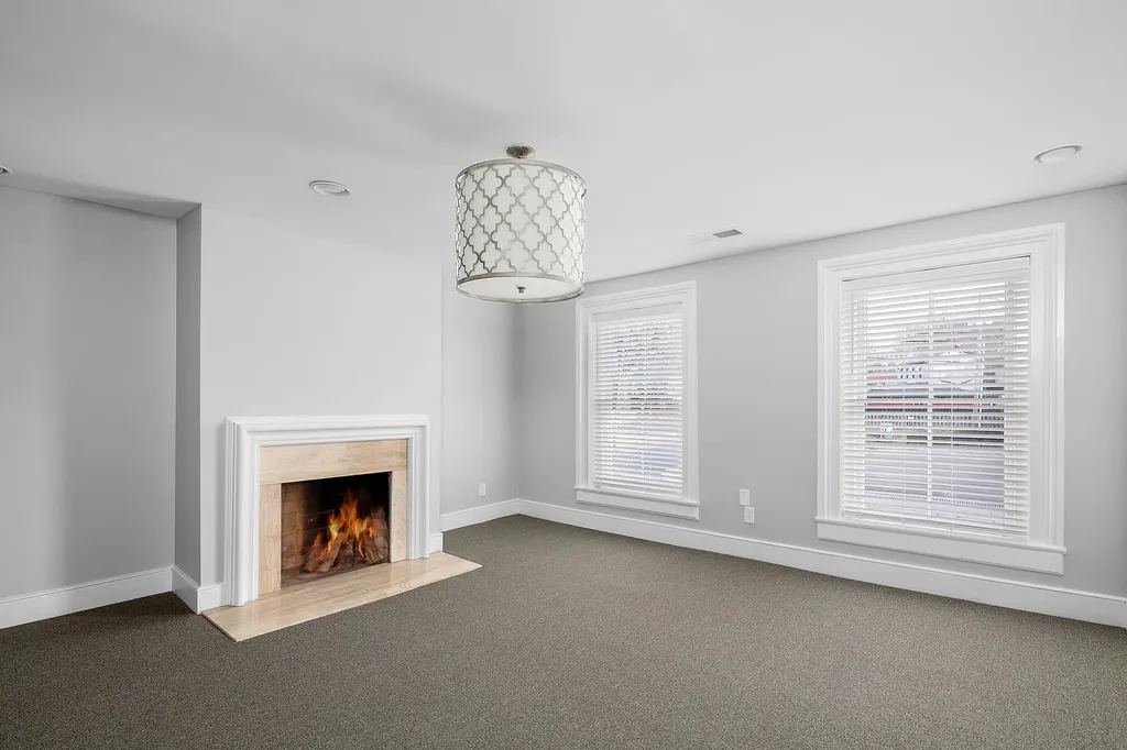 642 W Main Street Lexington KY 40508