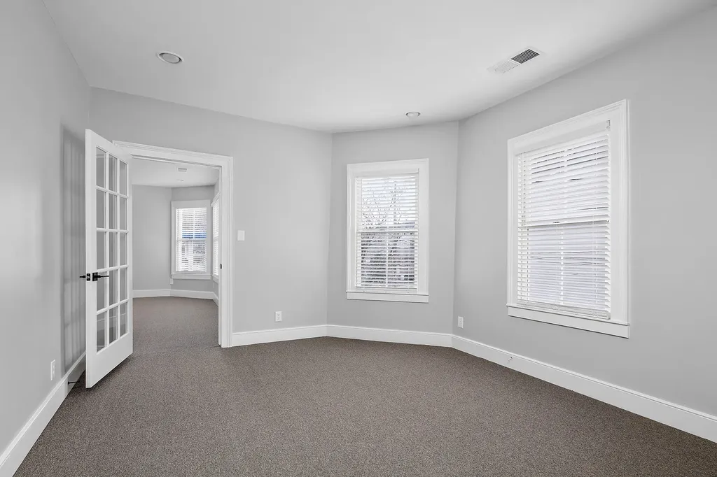 642 W Main Street Lexington KY 40508