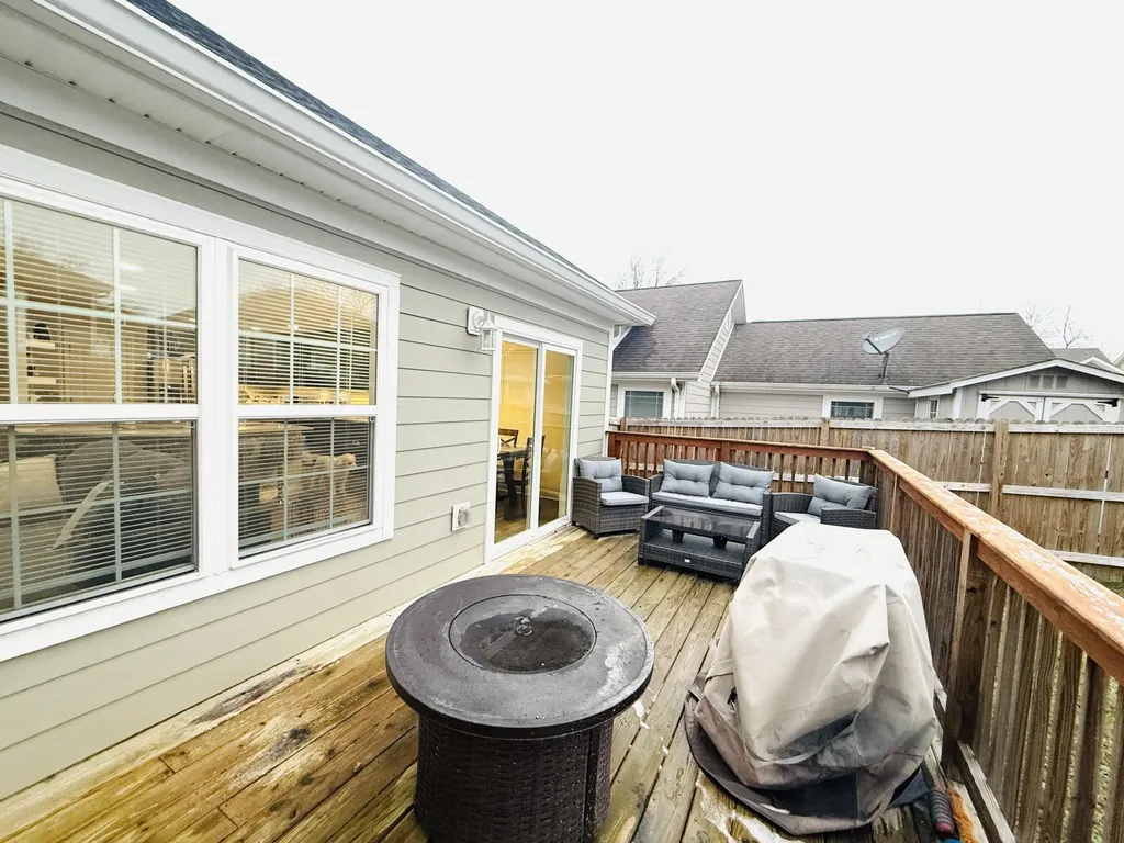 2005 Leslee Way Lawrenceburg KY 40342
