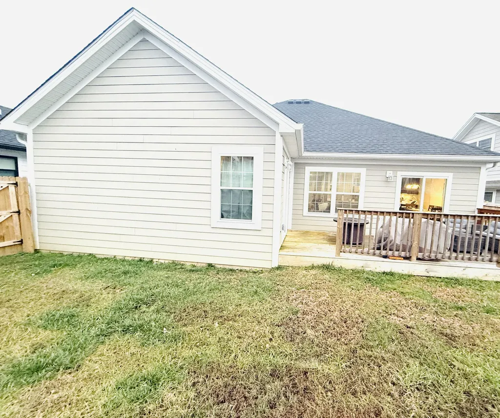 2005 Leslee Way Lawrenceburg KY 40342