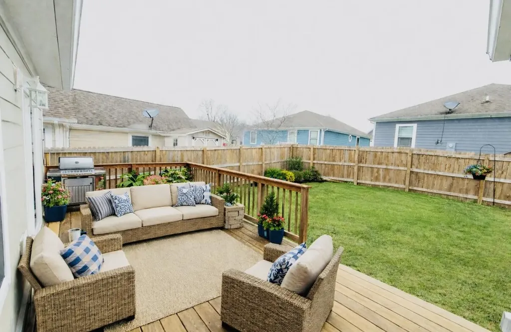 2005 Leslee Way Lawrenceburg KY 40342