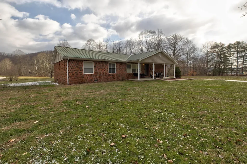 410 Poplar Hollow Road Morehead KY 40351