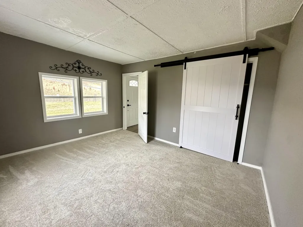1121 Winchester Road Irvine KY 40336