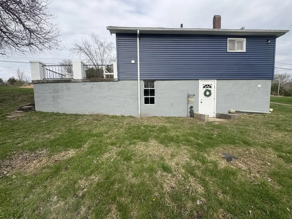 1121 Winchester Road Irvine KY 40336